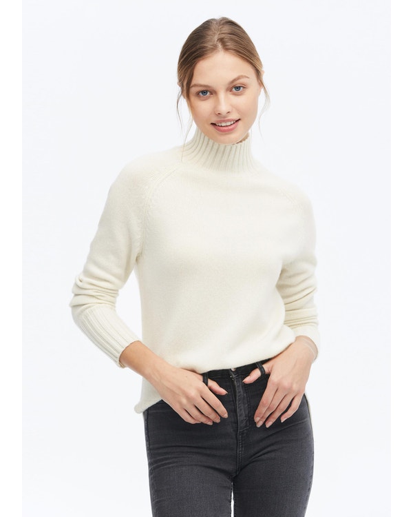 Essential Pullover Style Cashmere Turtleneck Sweater